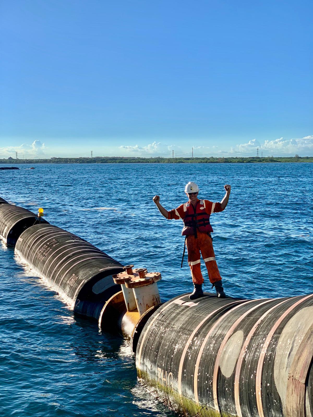 man, pipeline, sea, helder maritiem